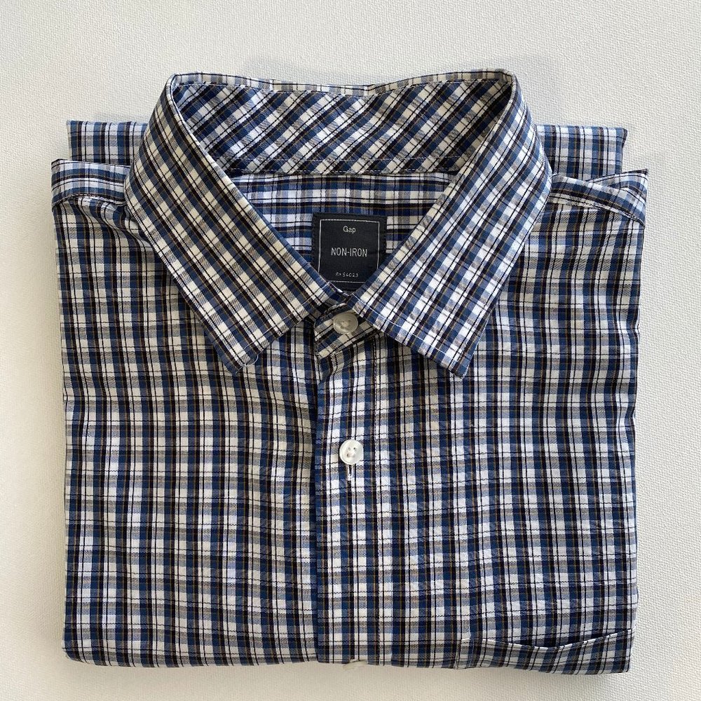 Gap Men’s Plaid Non-Iron Button Down Shirt - L